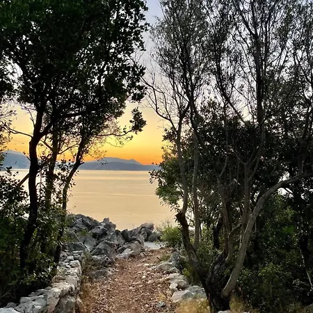 Willa Odissos - Private Paradise With 2 Infinity Pools & Sea Access Sivota