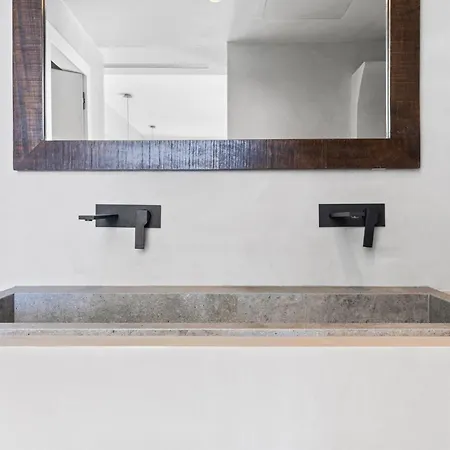 Odissos - Private Paradise With 2 Infinity Pools & Sea Access Willa