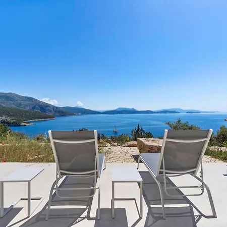 Odissos - Private Paradise With 2 Infinity Pools & Sea Access סיבוטה