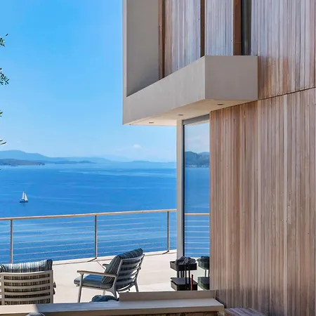 Odissos - Private Paradise With 2 Infinity Pools & Sea Access וילה