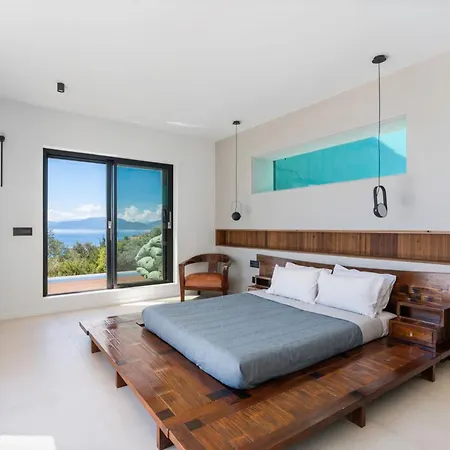 Odissos - Private Paradise With 2 Infinity Pools & Sea Access Villa *